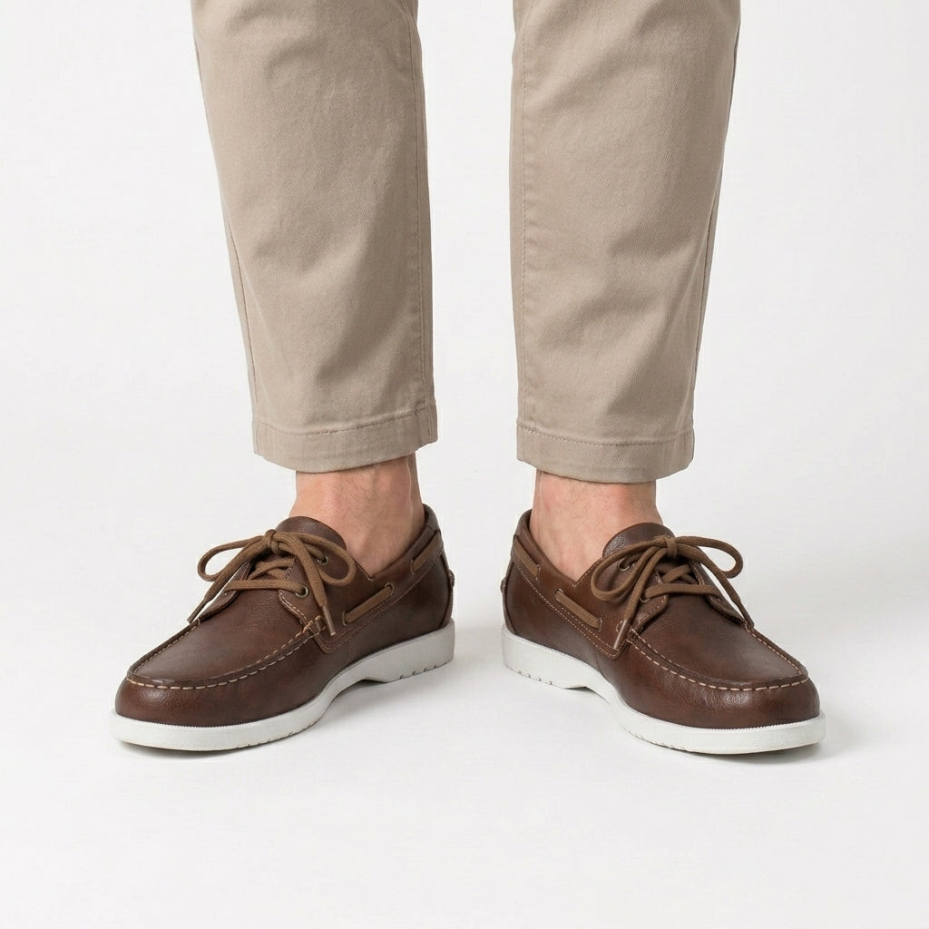 Klassieke Bootschoenen Met Veterdetails Voor Heren